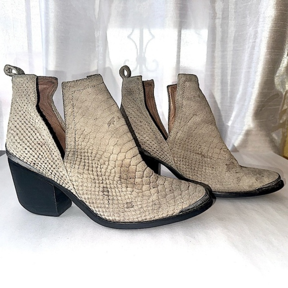 Used Jeffrey Campbell Cromwell Taupe‎ Suede Leather Snake Embossed Ankle Boots